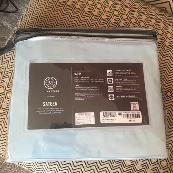 NWT, never used Martha Stewart Robins egg blue Queen size sheet. Flat sheet ONLY - Picture 2 of 4